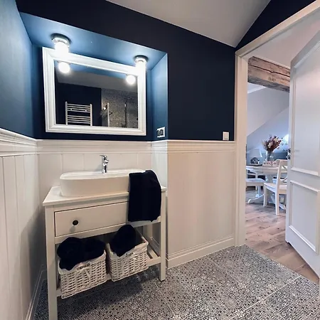 Stacja Baltyk Apartment's דירה דז'ווירז'ינו